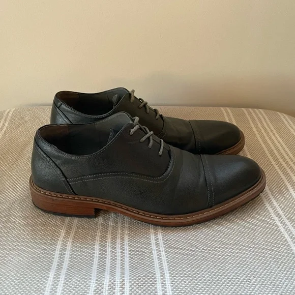 Perry Ellis Mens Dark Gray Dress Shoes Size 9.5 Perry Ellis Mens Dark Gray Dress Shoes Size 9.5